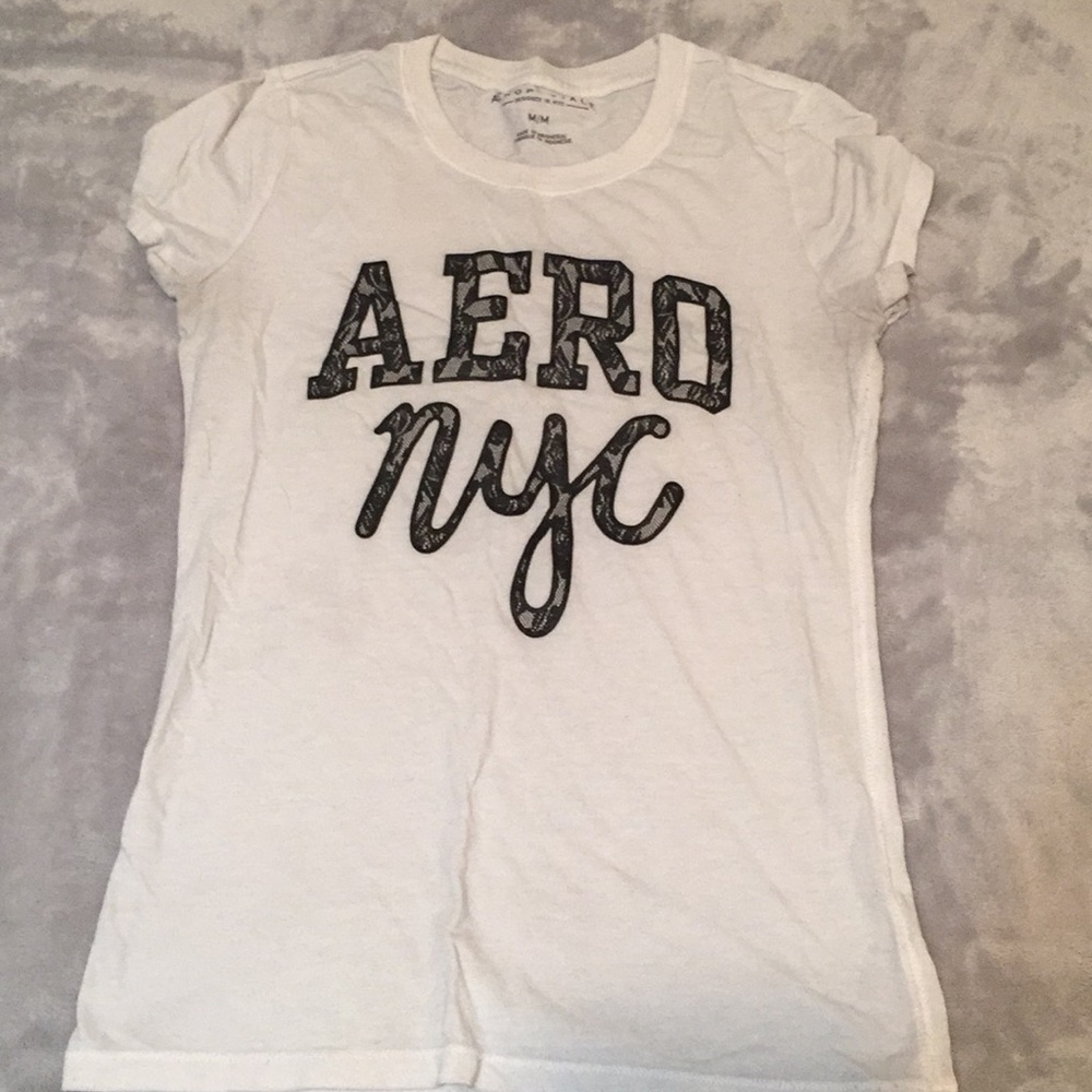 White Aeropostale tee